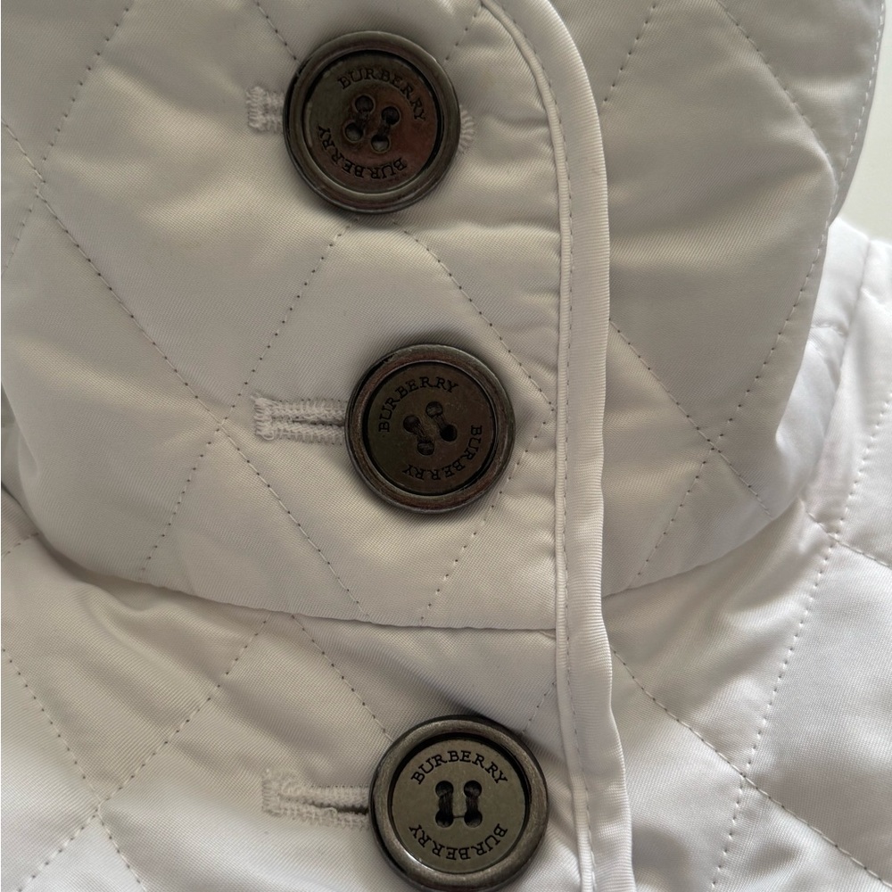 Burberry Beige and Red Quilted Fabric Jacket in size Small - Picture 13 of 15